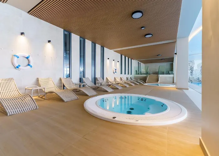 Robi - Polanki Aqua *